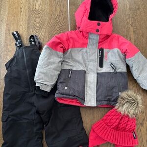 Gusti snowsuit 3T girl